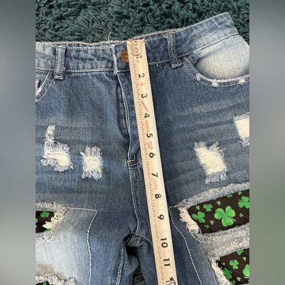 St Patrick Distressed Jeans with Green Clovers Size Medium - Picture 6 of 13